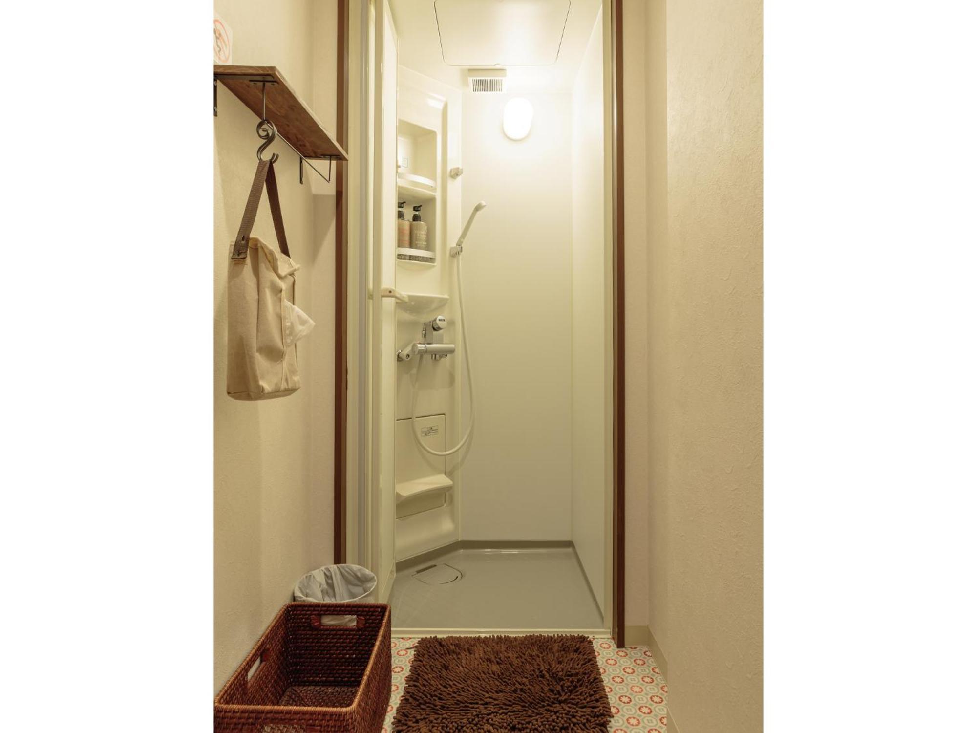 J-Hoppers Hiroshima Guesthouse Екстер'єр фото